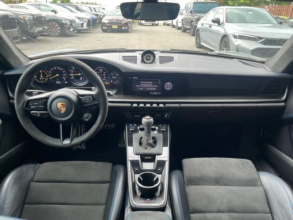 2022 Porsche 992 GT3 - Image 28 of 31