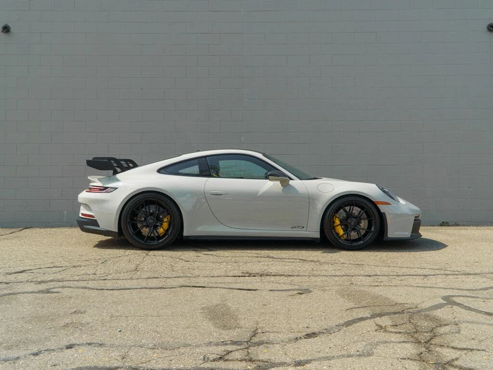 2022 Porsche 992 GT3 - Image 8 of 29