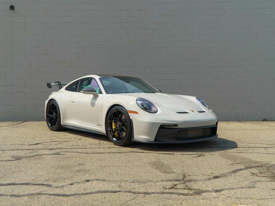 2022 Porsche 992 GT3 - Image 9 of 29