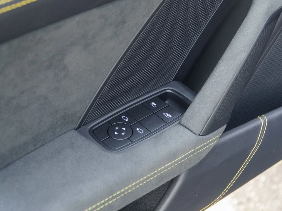 2022 Porsche 992 GT3 - Image 17 of 29