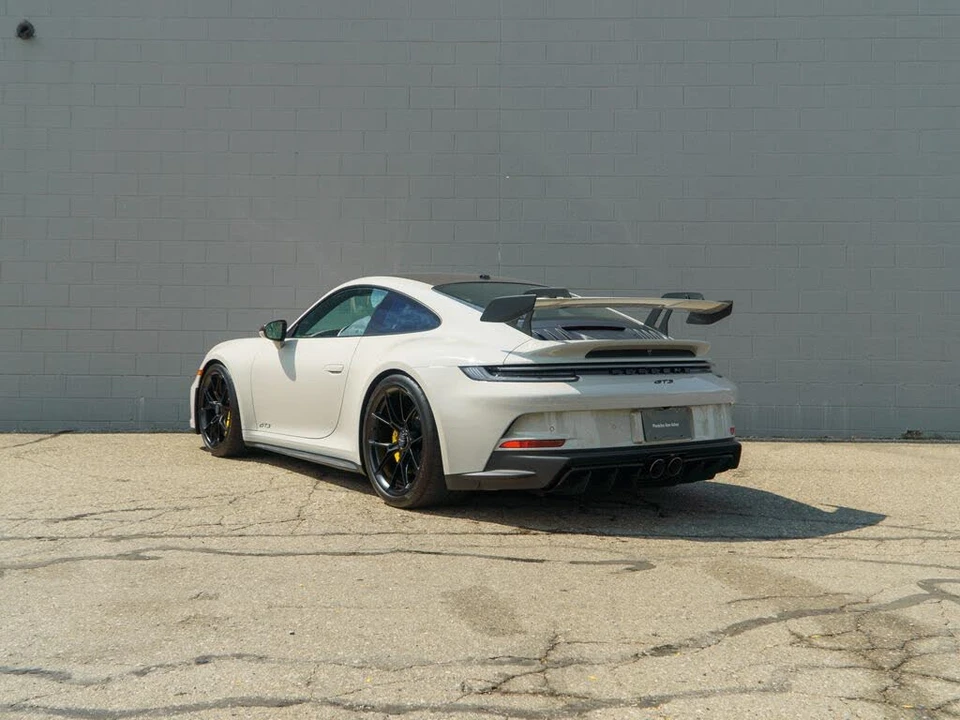 2022 Porsche 992 GT3 - Image 3 of 29