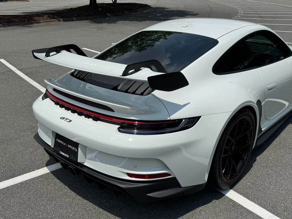 2022 Porsche 992 GT3 - Image 23 of 31