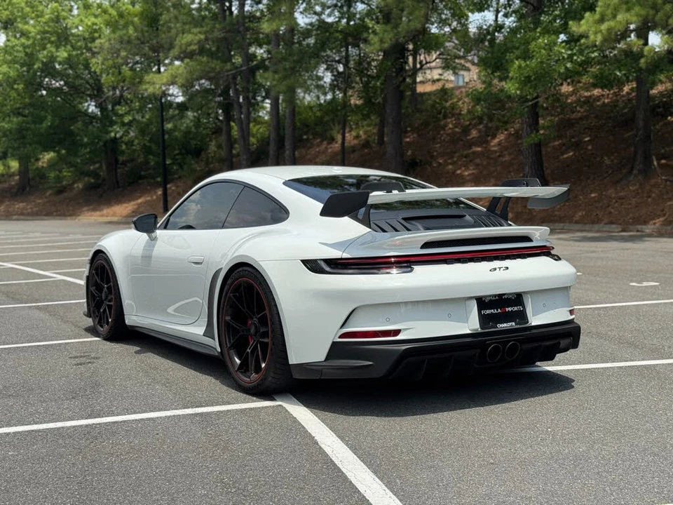 2022 Porsche 992 GT3 - Image 8 of 31