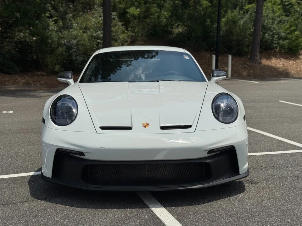 2022 Porsche 992 GT3 - Image 2 of 31