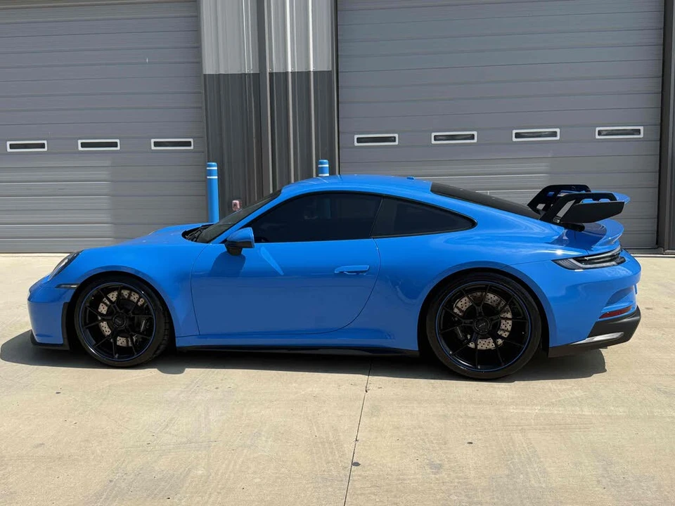 2022 Porsche 992 GT3 - Image 18 of 31