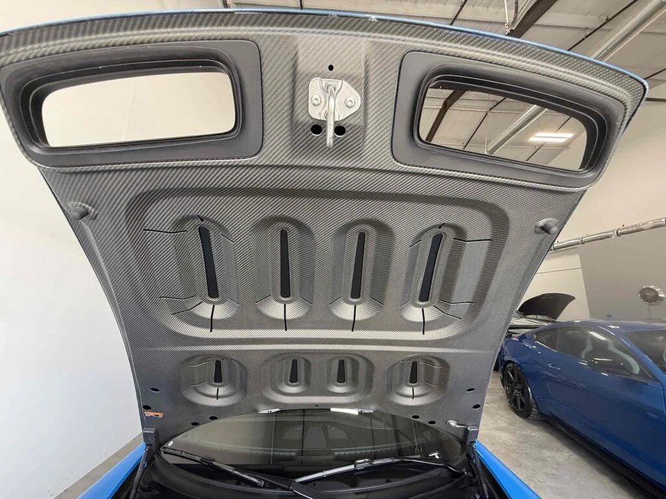 2022 Porsche 992 GT3 - Image 29 of 31