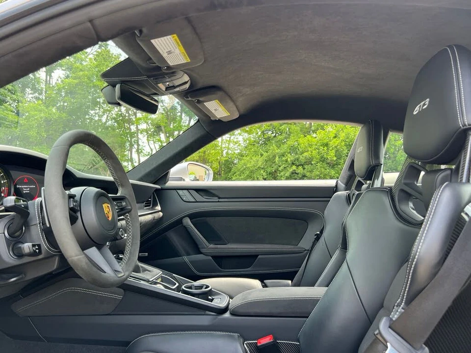 2022 Porsche 992 GT3 - Image 21 of 31