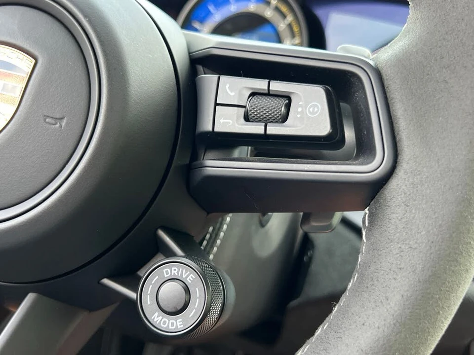 2022 Porsche 992 GT3 - Image 24 of 31