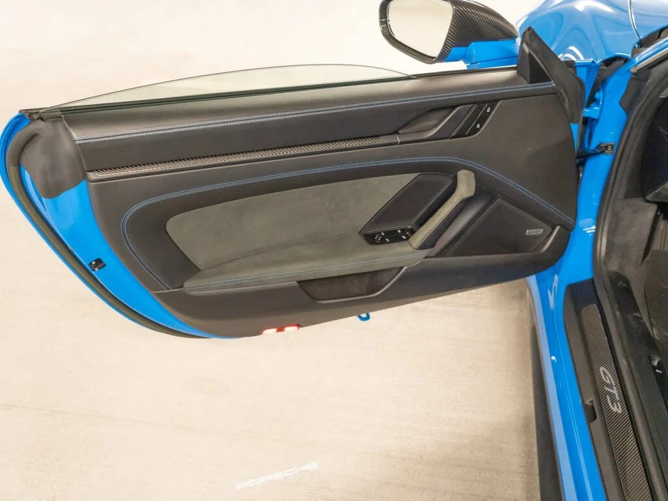 2022 Porsche 992 GT3 - Image 15 of 25