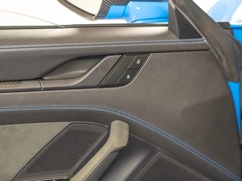 2022 Porsche 992 GT3 - Image 16 of 25