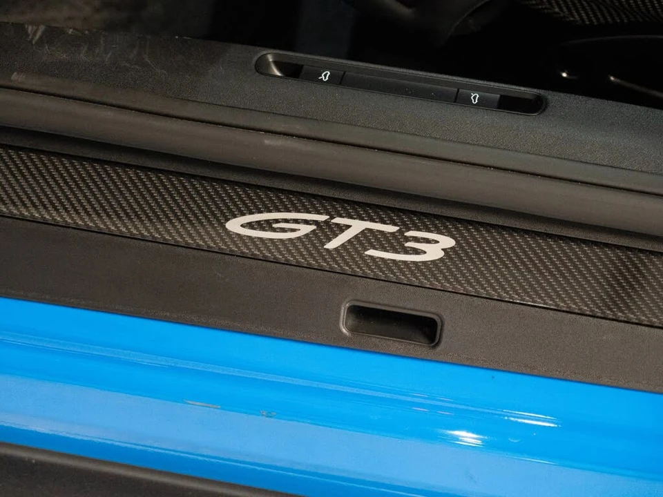 2022 Porsche 992 GT3 - Image 11 of 25
