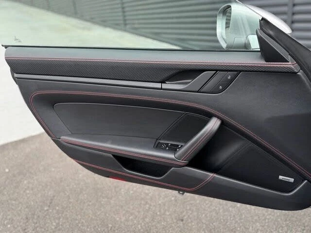 2022 Porsche 992 GT3 - Image 13 of 31
