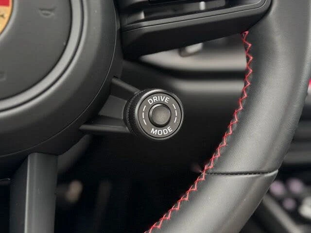 2022 Porsche 992 GT3 - Image 23 of 31