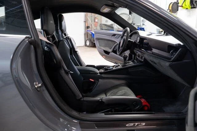 2022 Porsche 992 GT3 - Image 19 of 25