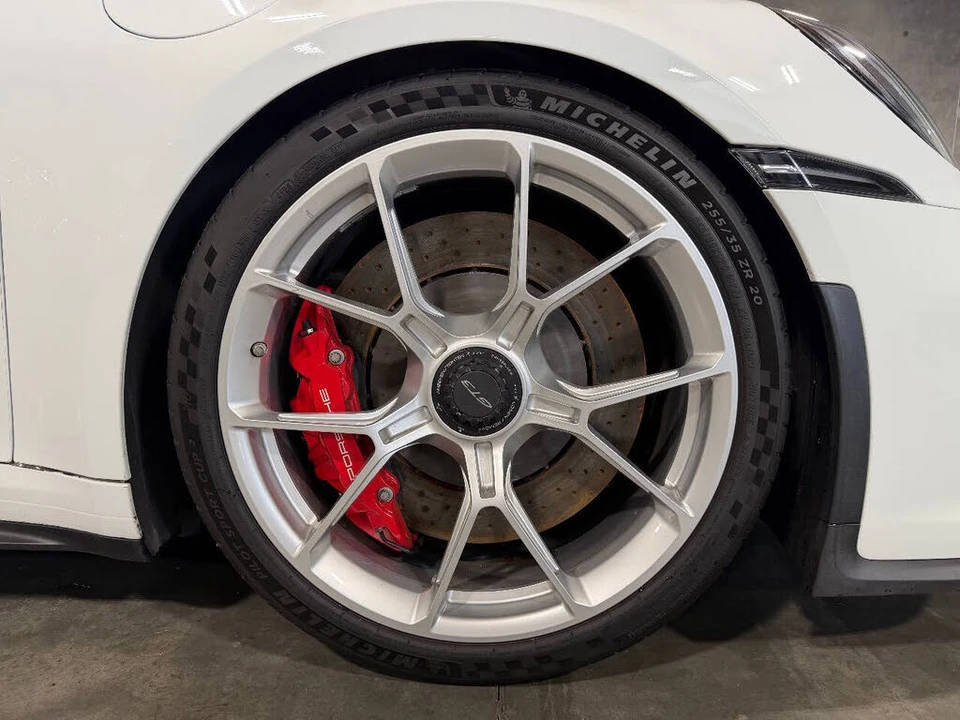 2022 Porsche 992 GT3 - Image 16 of 31