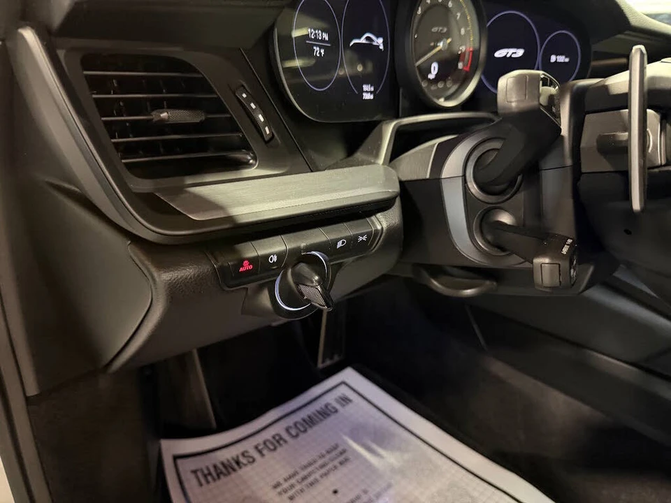 2022 Porsche 992 GT3 - Image 23 of 31