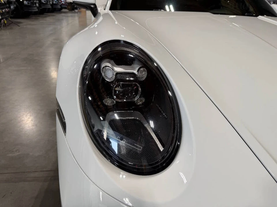 2022 Porsche 992 GT3 - Image 17 of 31