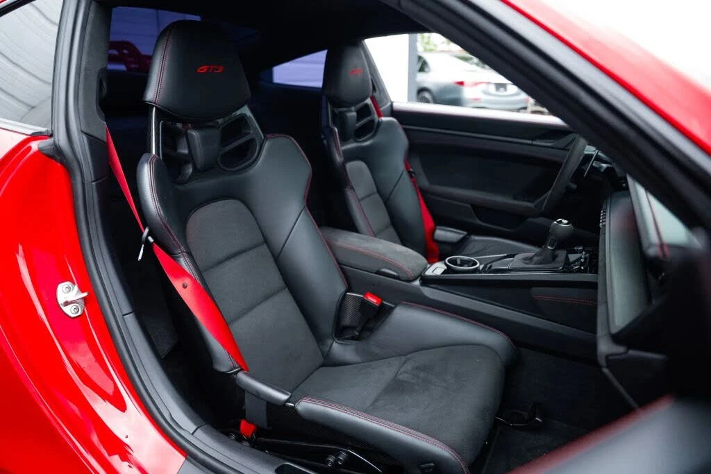 2022 Porsche 992 GT3 - Image 16 of 31
