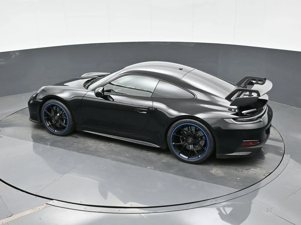 2022 Porsche 992 GT3 - Image 27 of 31