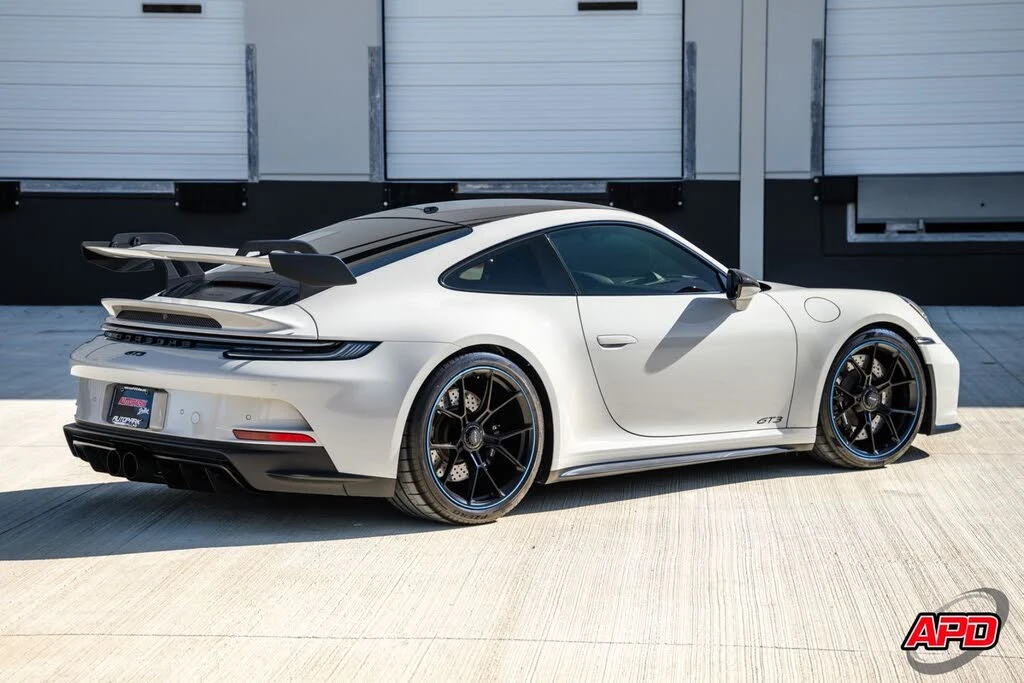 2022 Porsche 992 GT3 - Image 4 of 31