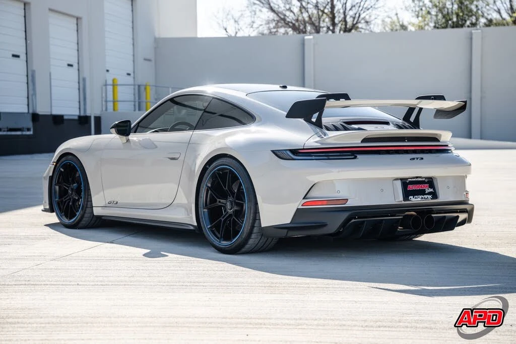 2022 Porsche 992 GT3 - Image 9 of 31