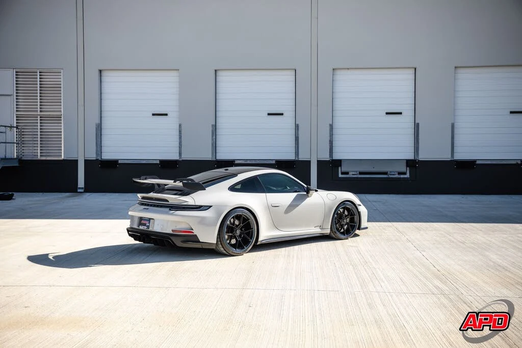 2022 Porsche 992 GT3 - Image 23 of 31