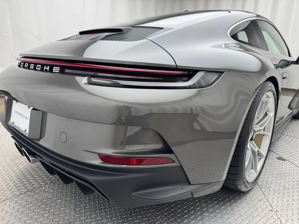 2022 Porsche 992 GT3 - Image 13 of 31