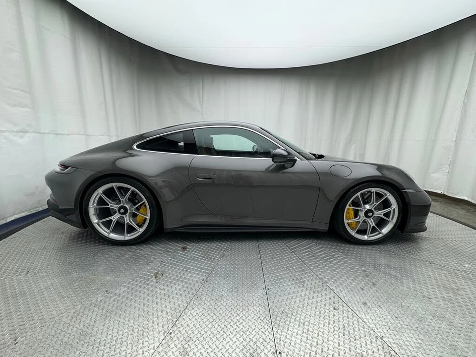 2022 Porsche 992 GT3 - Image 15 of 31