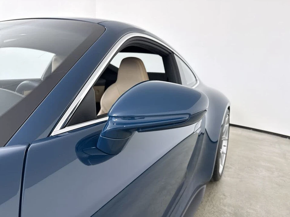 2022 Porsche 992 GT3 - Image 12 of 31