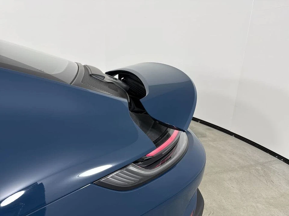 2022 Porsche 992 GT3 - Image 17 of 31