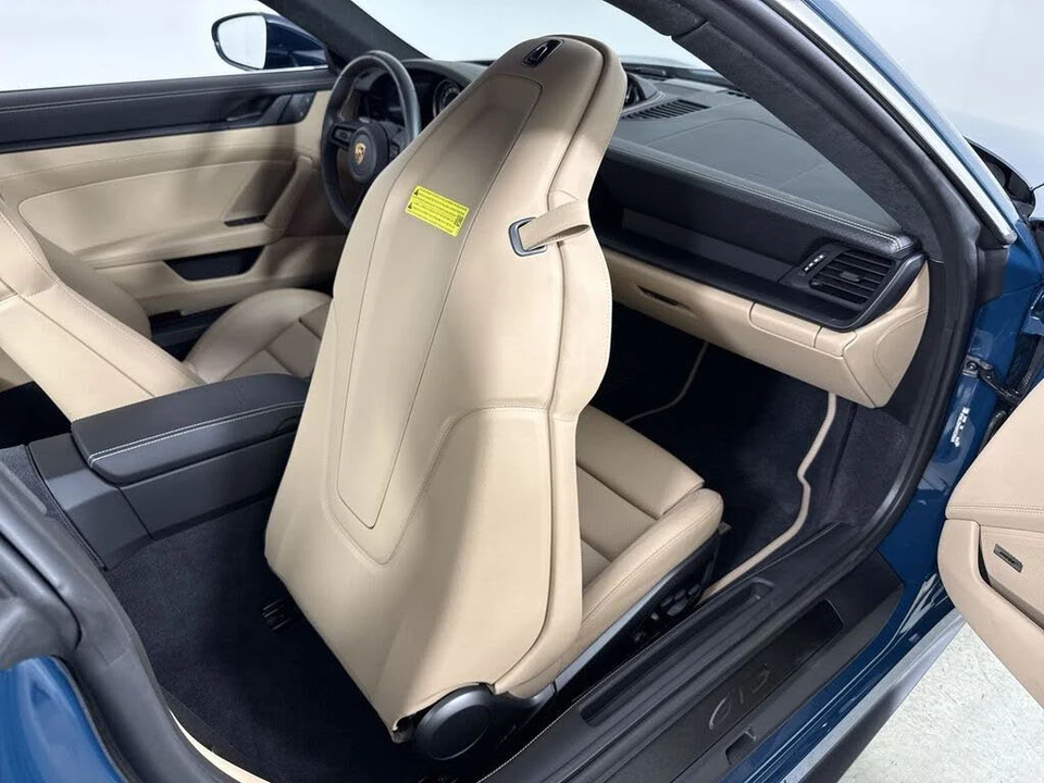2022 Porsche 992 GT3 - Image 23 of 31