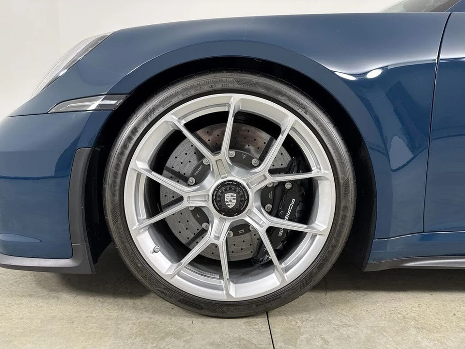 2022 Porsche 992 GT3 - Image 13 of 31