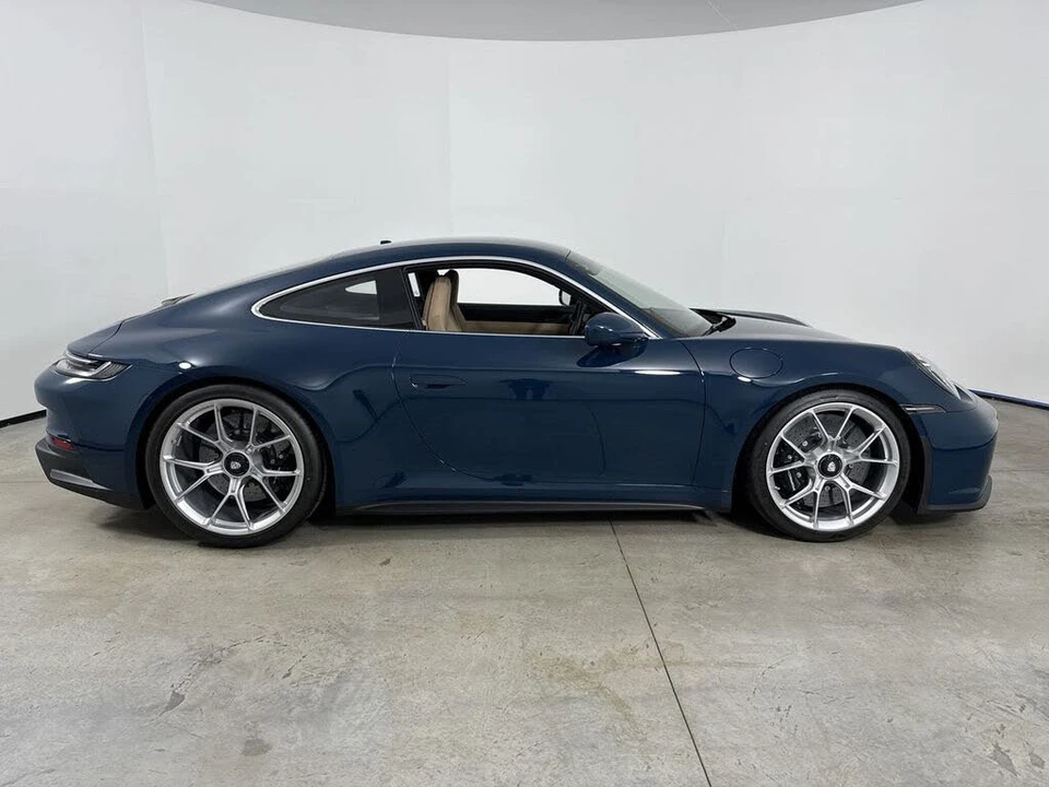 2022 Porsche 992 GT3 - Image 8 of 31