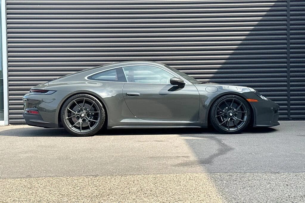 2022 Porsche 992 GT3 - Image 9 of 31