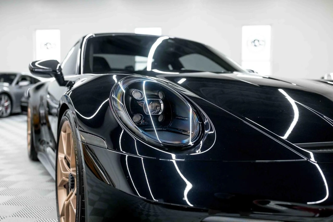 2022 Porsche 992 GT3 - Image 14 of 31