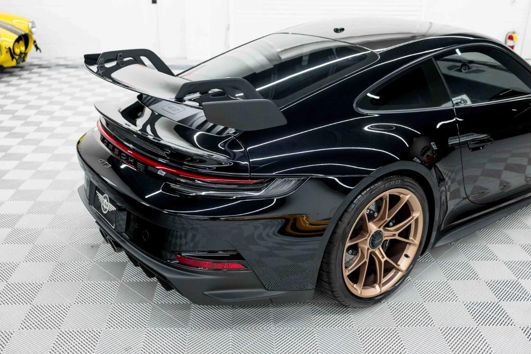 2022 Porsche 992 GT3 - Image 22 of 31