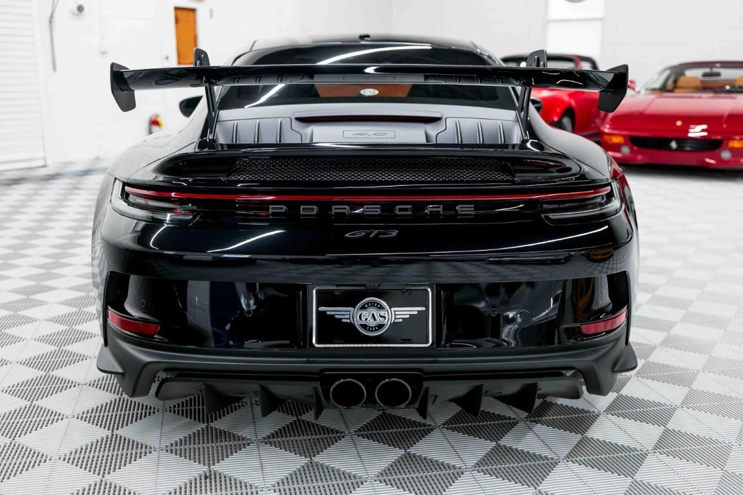 2022 Porsche 992 GT3 - Image 8 of 31