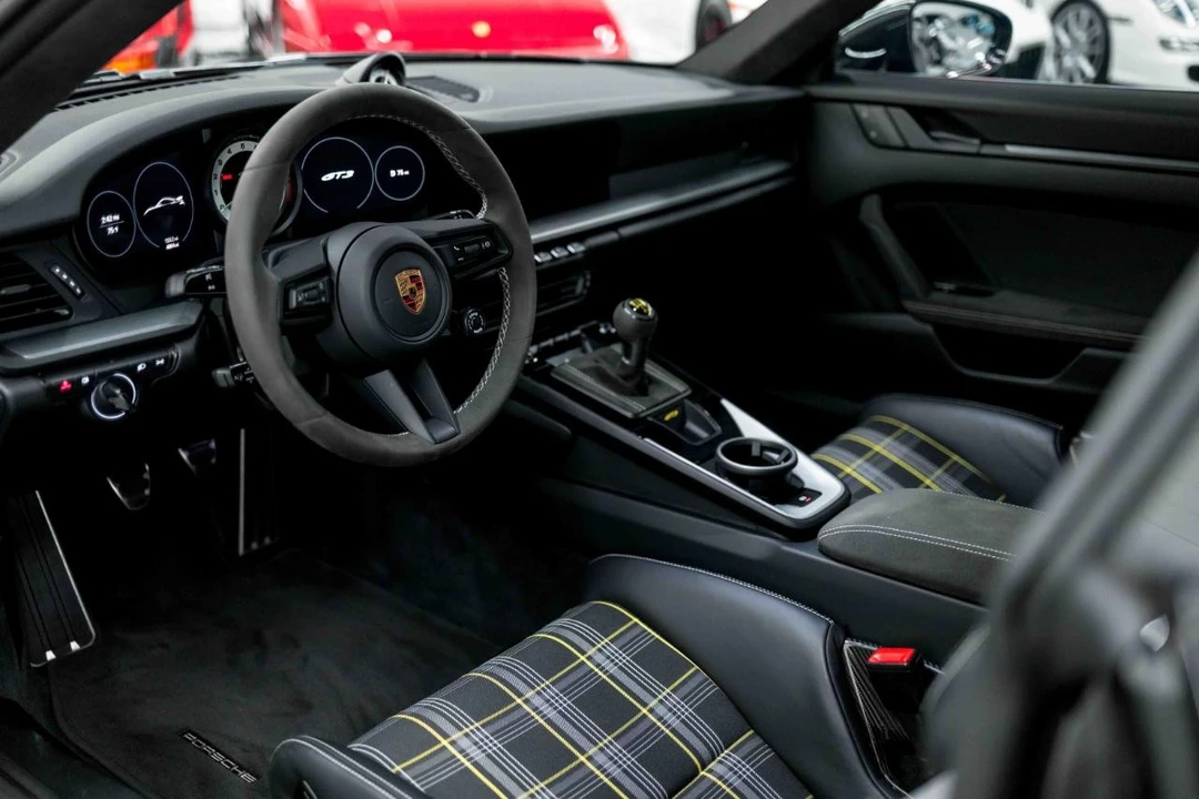 2022 Porsche 992 GT3 - Image 2 of 31