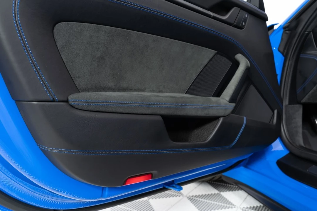 2022 Porsche 992 GT3 - Image 12 of 31