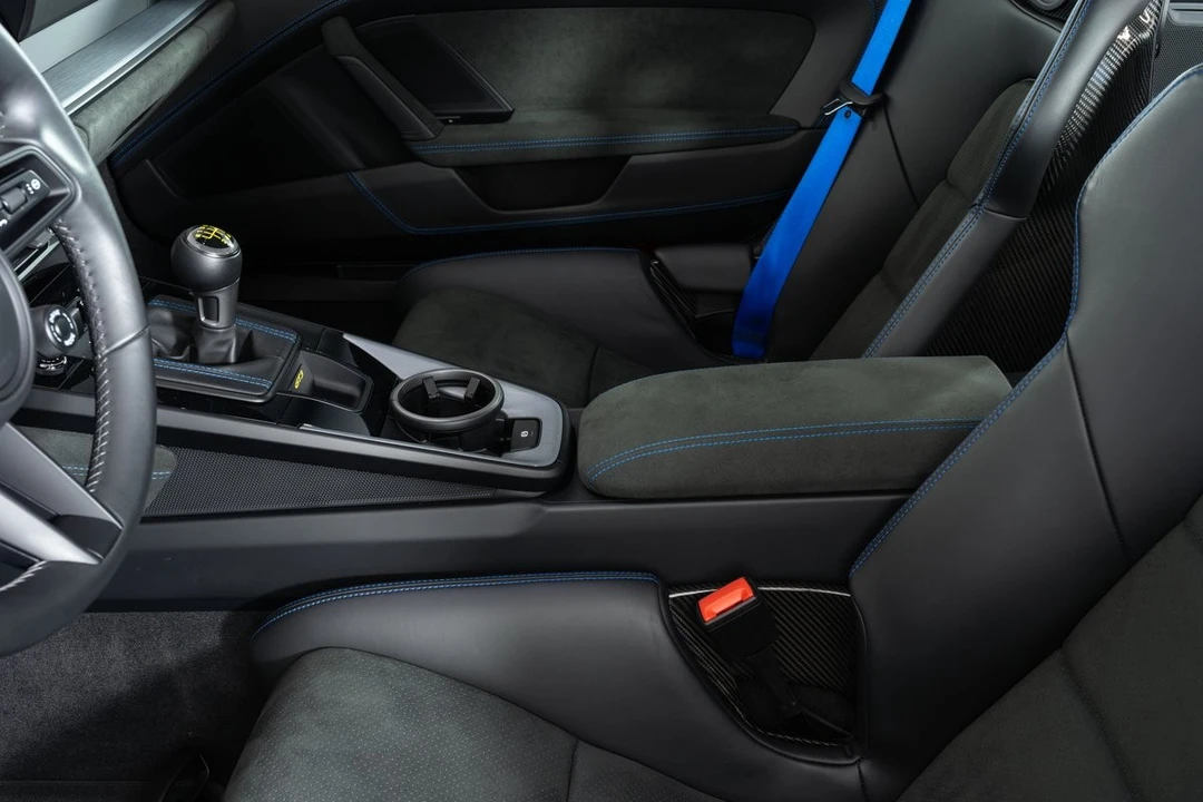2022 Porsche 992 GT3 - Image 25 of 31