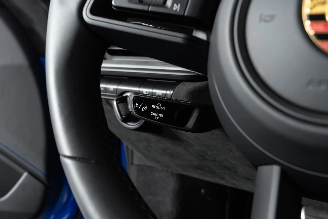 2022 Porsche 992 GT3 - Image 29 of 31