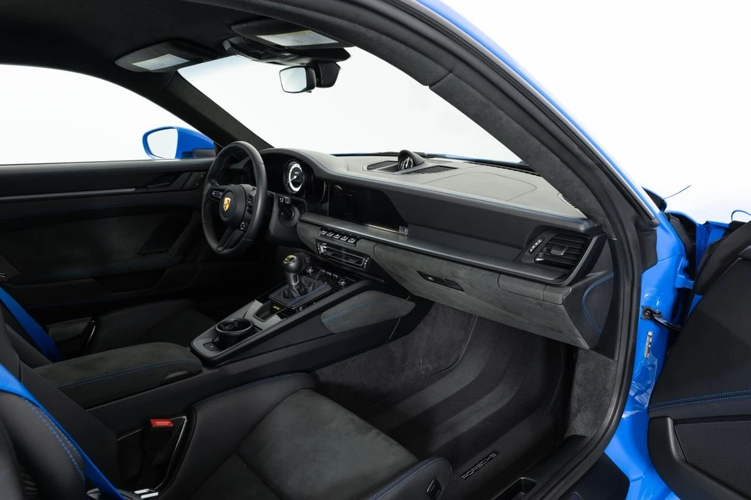 2022 Porsche 992 GT3 - Image 20 of 31