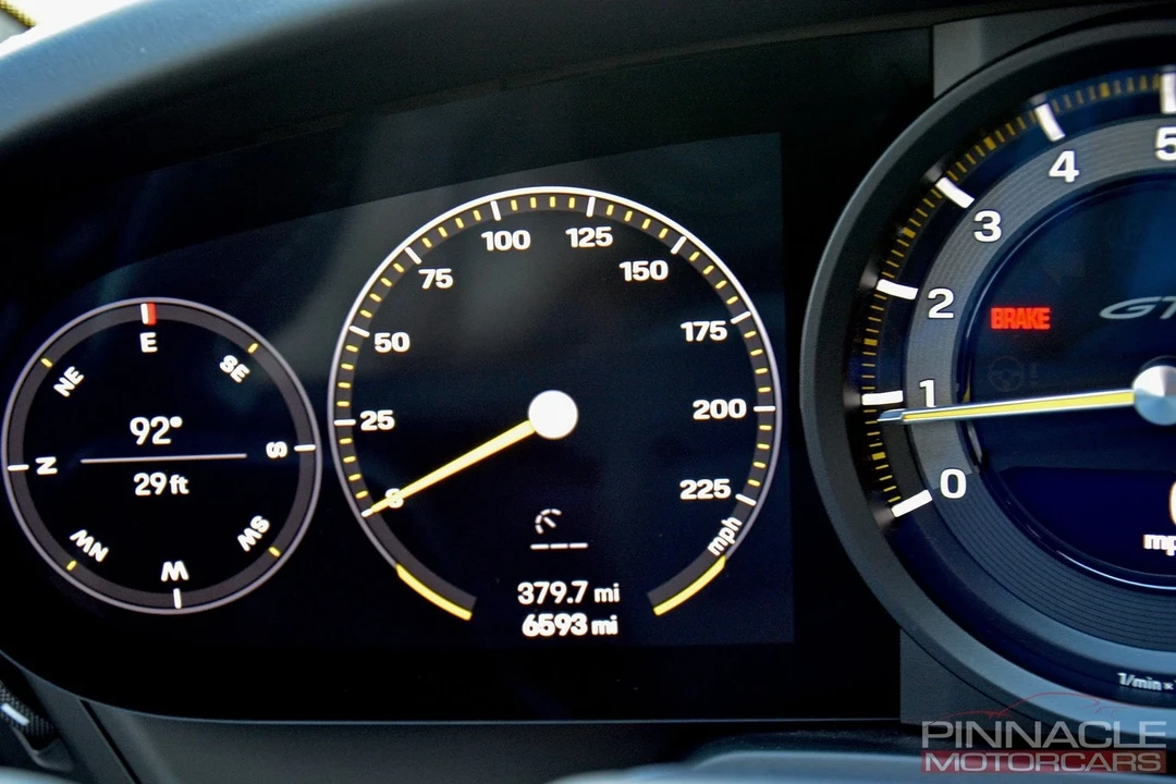 2022 Porsche 992 GT3 - Image 17 of 21