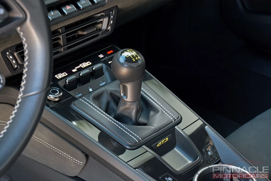 2022 Porsche 992 GT3 - Image 14 of 21