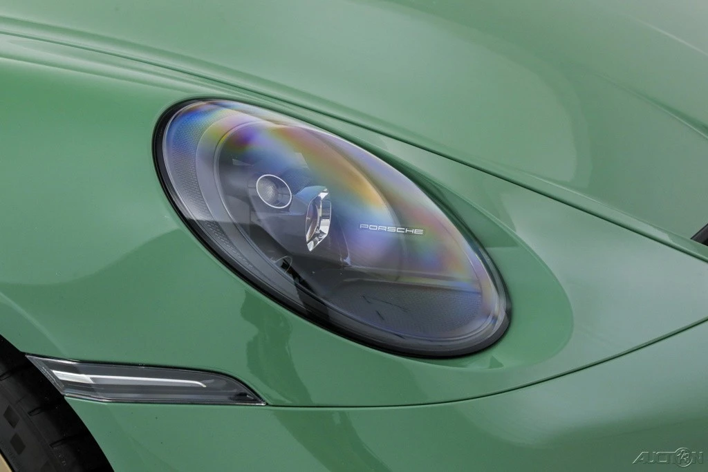 2022 Porsche 992 GT3 - Image 14 of 21