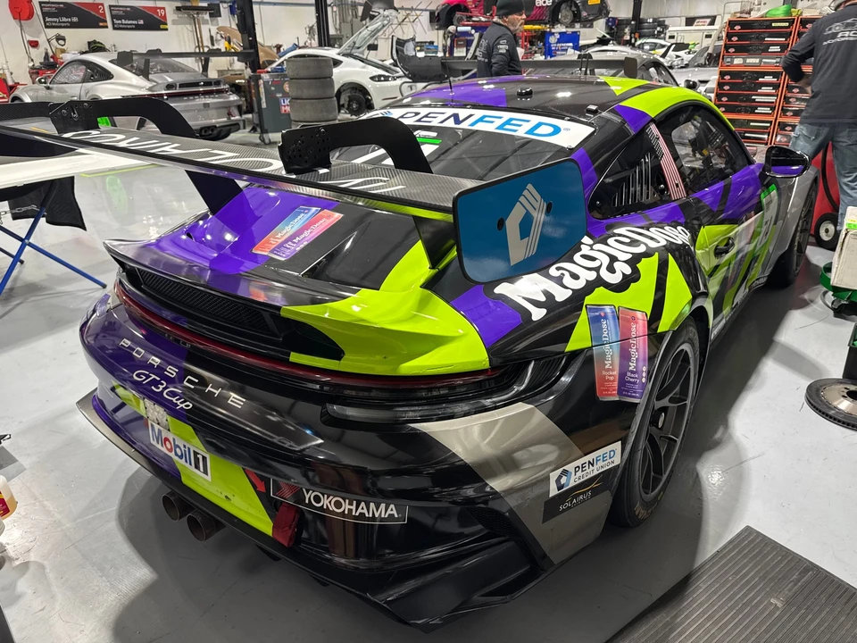 2022 Porsche 992 GT3 - Image 3 of 9
