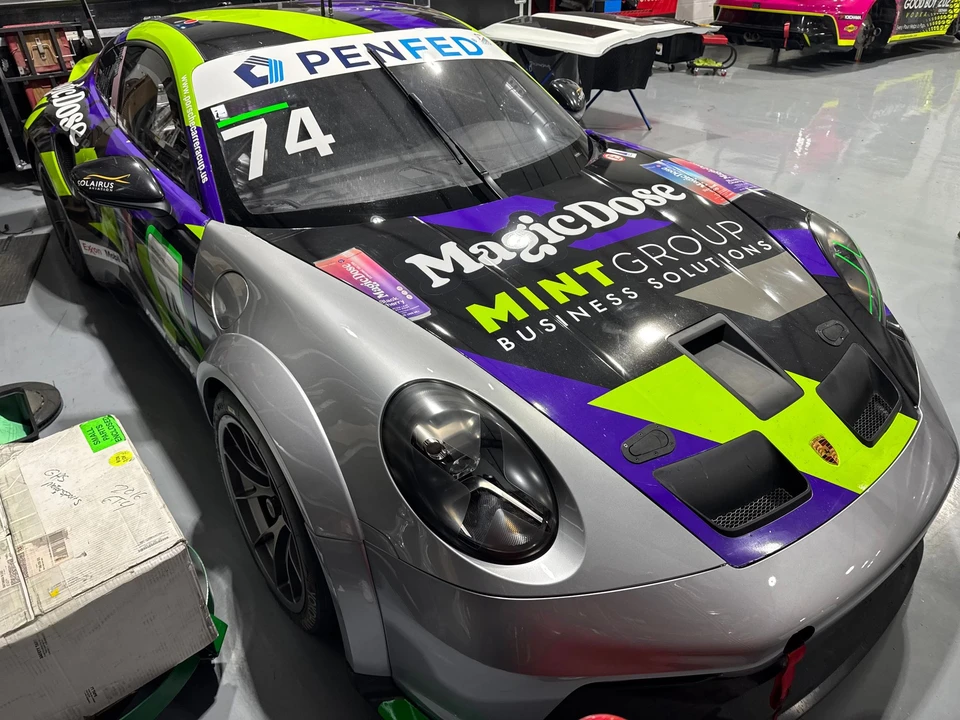 2022 Porsche 992 GT3 - Image 4 of 9