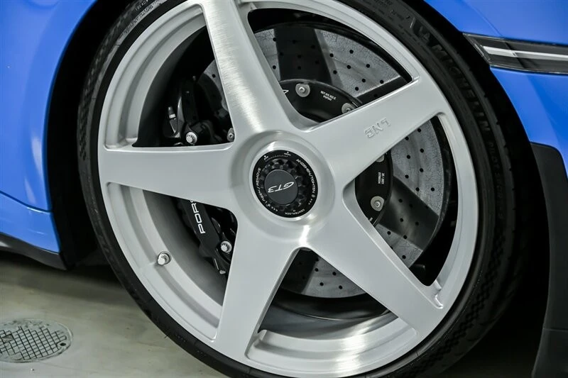 2022 Porsche 992 GT3 - Image 18 of 21