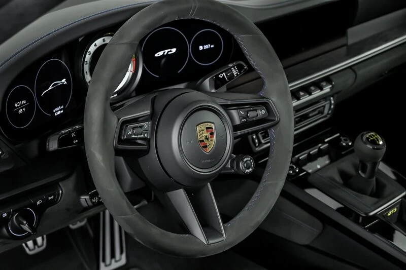 2022 Porsche 992 GT3 - Image 25 of 31