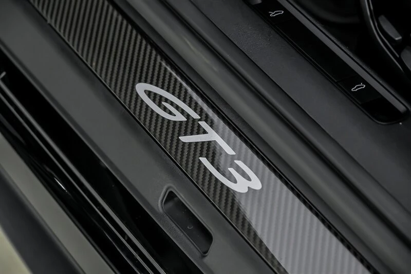 2022 Porsche 992 GT3 - Image 25 of 31